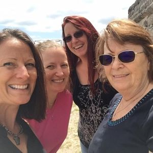 Meet your Posher, Joan